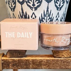 🌸4/$40 Fourth Ray Beauty. The Daily Eye Cream. NIB.
